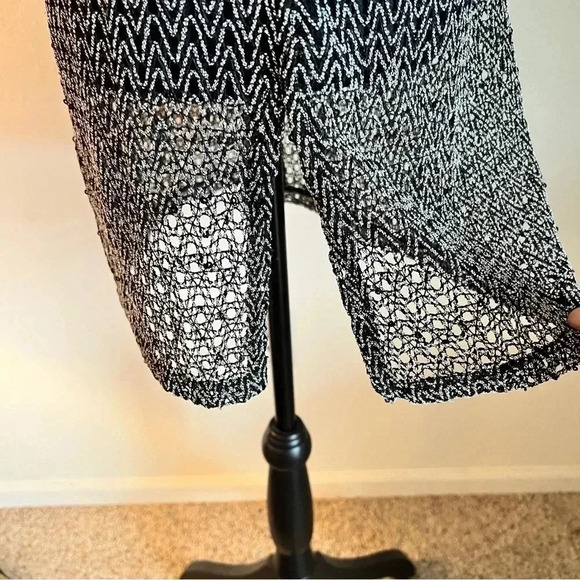 J Valdi Black White Zig Zigzag Crocheted V-Neck Beach Coverup with Black Sequins - Picture 6 of 13